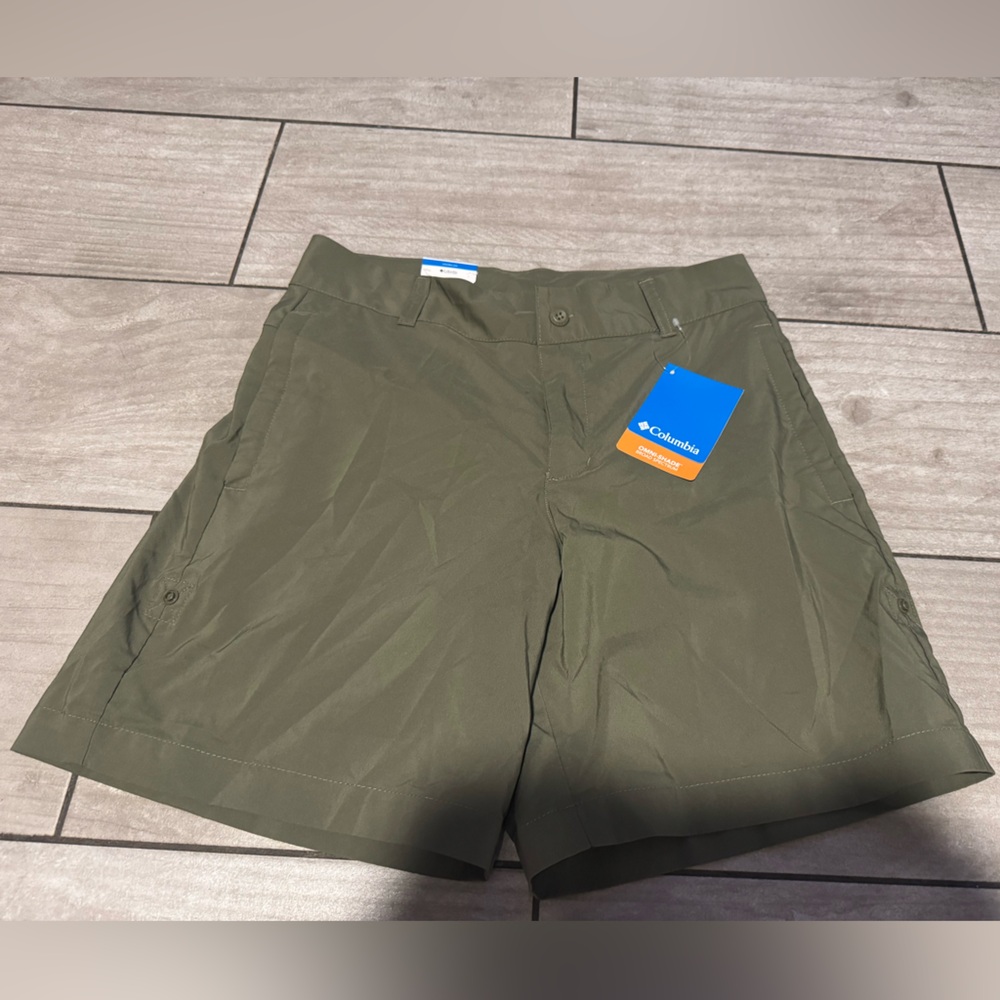 NWT Columbia silver Ridge utility Omni Wick Shorts Size 8